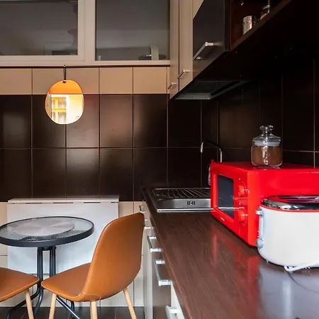 Castel Central Studio Apartment *